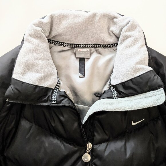 Nike down puffer winter black jacket coat, women's medium - Picture 9 of 13
